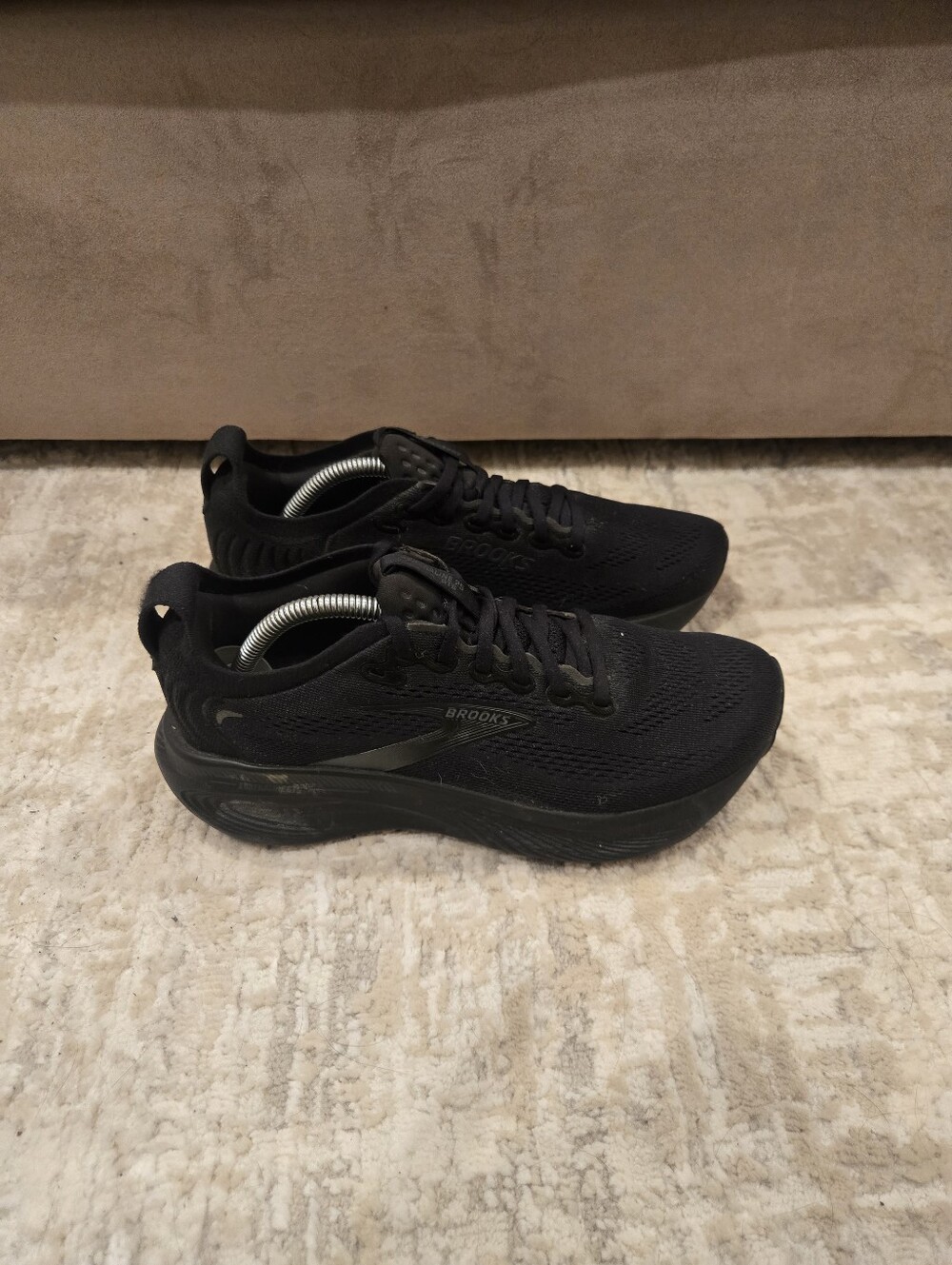 Brooks Adrenaline GTS 25 Running Shoes Womens Sz 7.5 Athletic Sneakers Trainers.